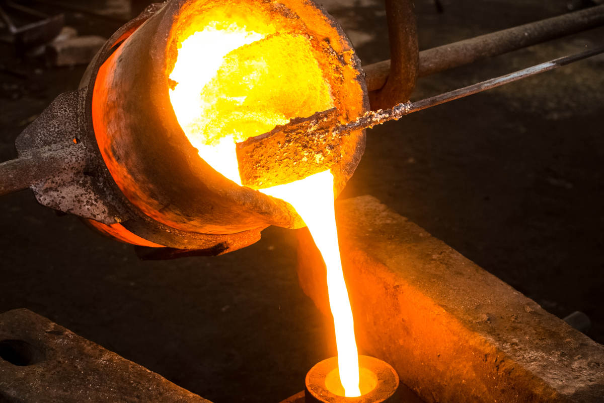 metal fundido en la industria siderúrgica